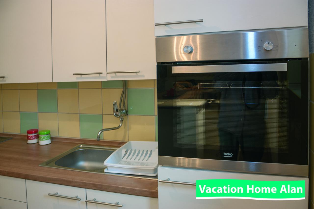 Vacation Home Alan Kulen Vakuf Exterior foto